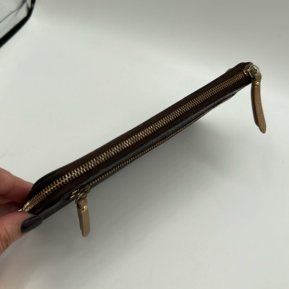 Louis Vuitton Monogram Trunks & Bags zip wallet - Picture 8 of 15
